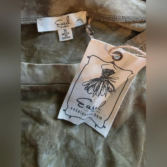 Easel Oversized Olive Tie-Dye Long Sleeve Top - Picture 3 of 5